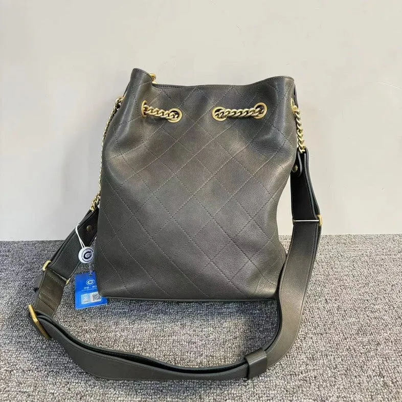Chanel Black Leather Quilted Chain Crossbody Bag Medium