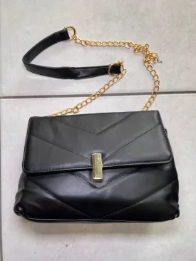 Grenobil Quilted Chain Shoulder Bag