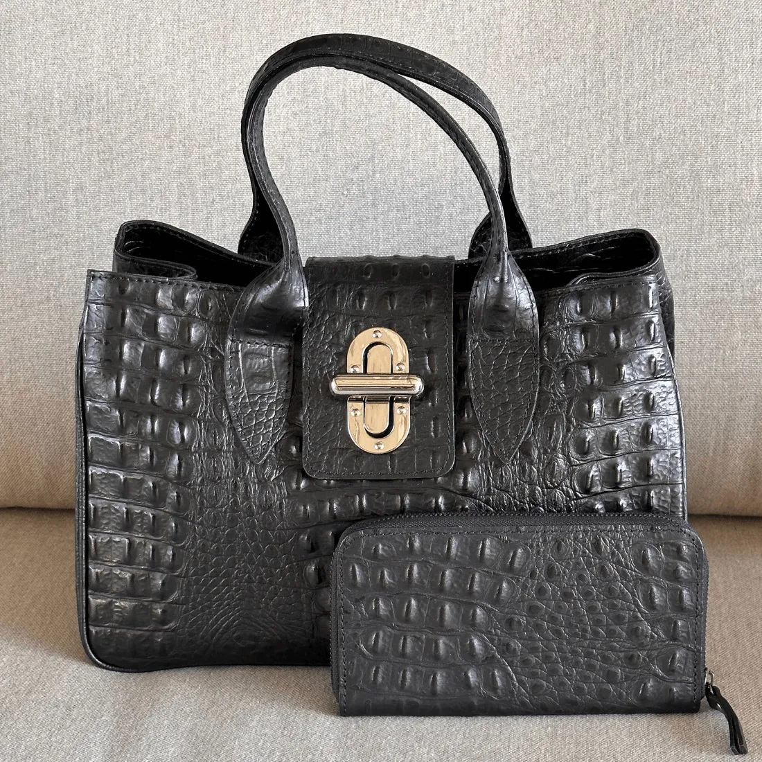 Lara Leather Tote Bag