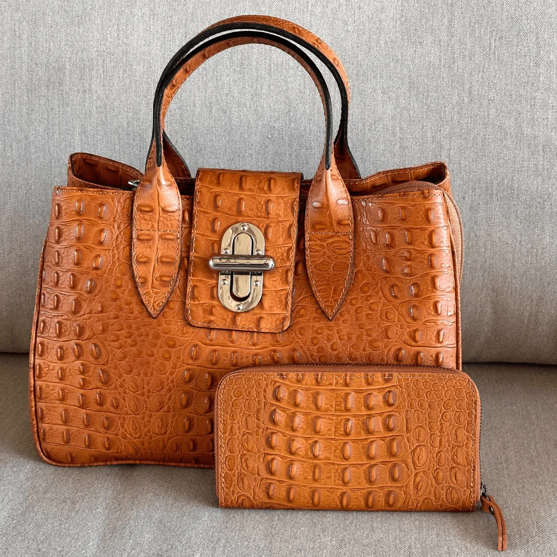Lara Leather Tote Bag