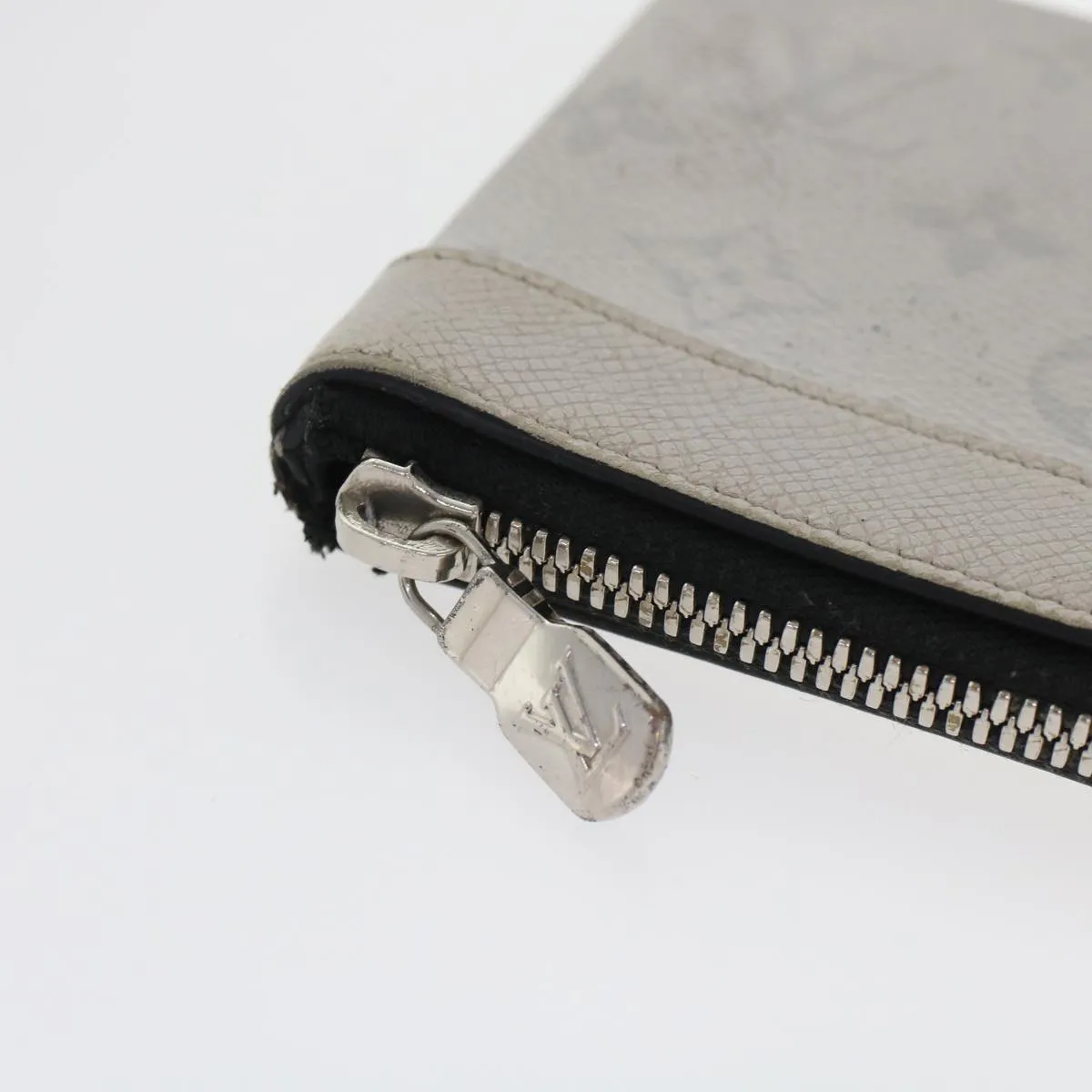 Louis Vuitton Discovery