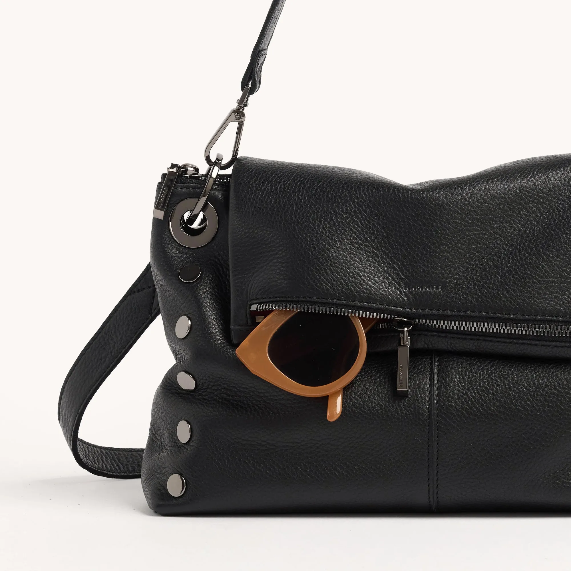 VIP Grand | Black/Gunmetal